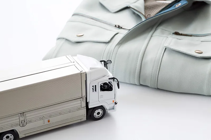 2tトラックの配送助手